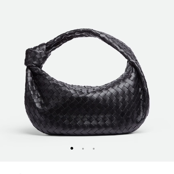 Bottega Veneta Jodie Black - Picture 1 of 8